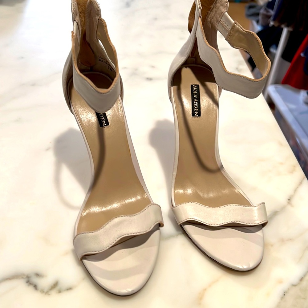 Ava & Aiden sandals